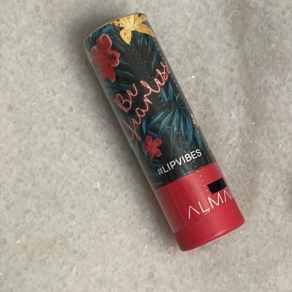 Almay Lip Vibes Lipstick matte 150 be fearless Red makeup New - Picture 5 of 5